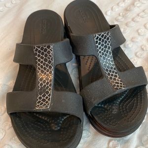 Crocs Ladies wedge sandal in Black Size 7